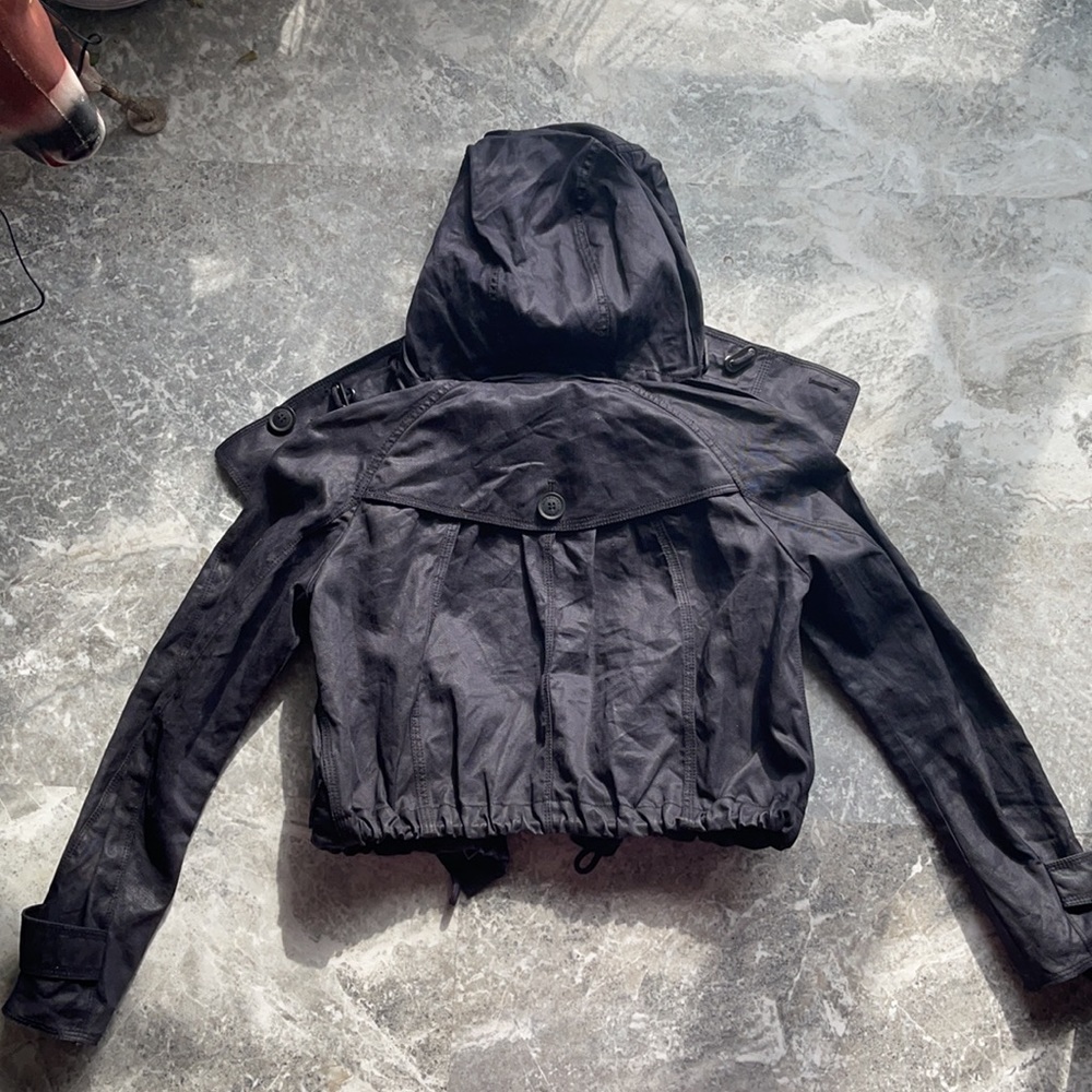 Burberry short jacket - Picture 4 of 6